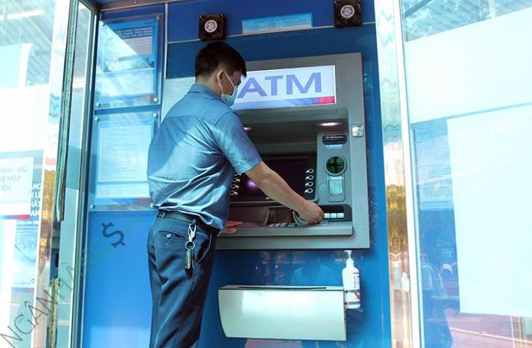 Ảnh Cây ATM ngân hàng Công Thương VietinBank Cổng chính Điểm đỗ xe Ngọc Khánh 1